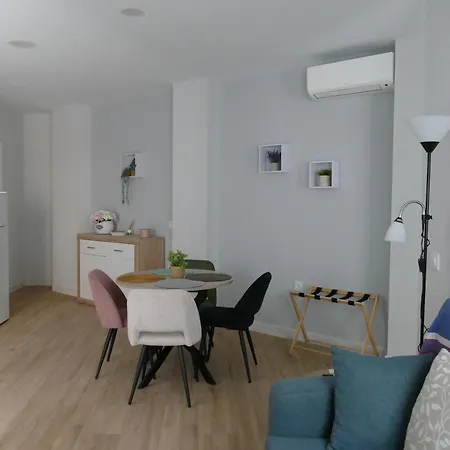 Fama Apartment Caceres